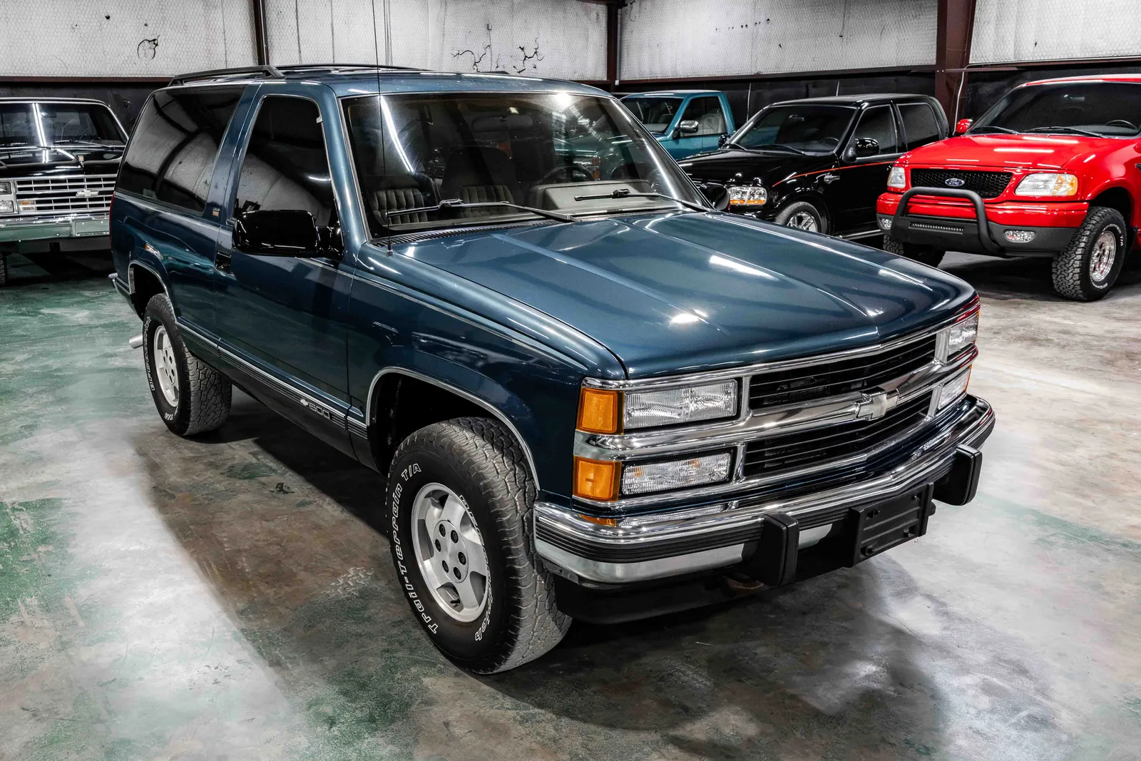 1994-Chevrolet-Blazer-Medium Dark Teal Metallic-1GNEK18K2RJ324769--39.jpg